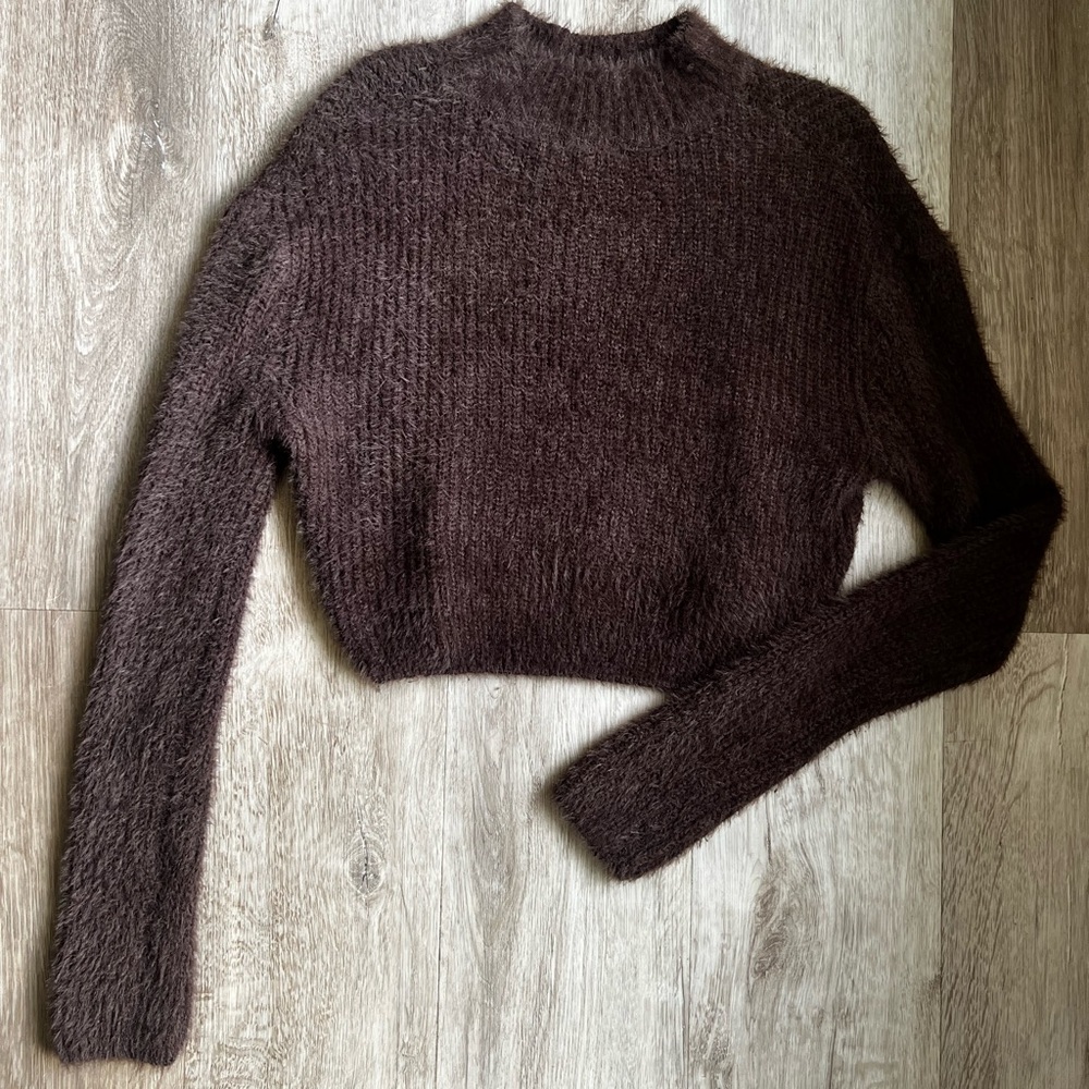 Cropped sweater